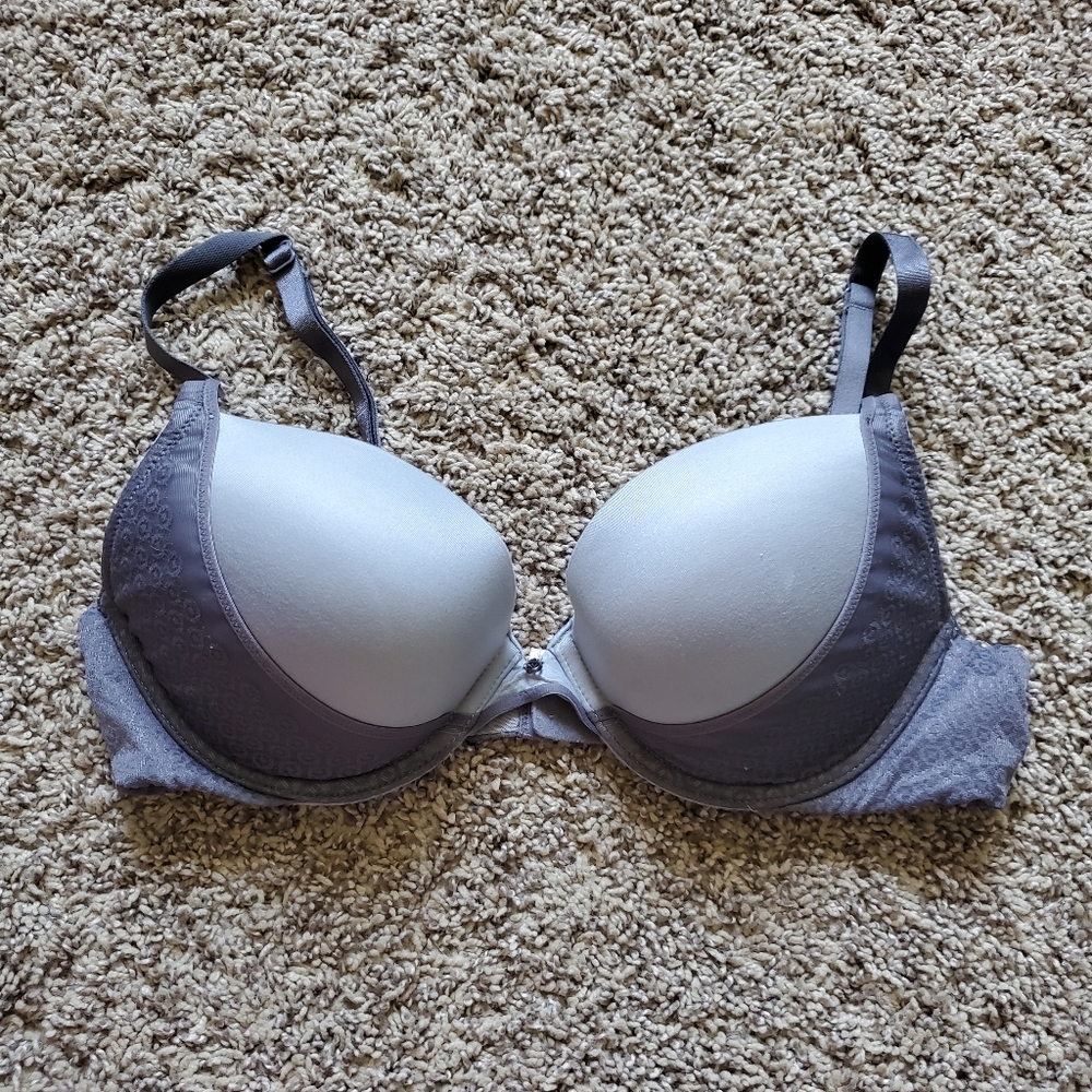 Victoria's Secret Plunge Push-Up Bra
